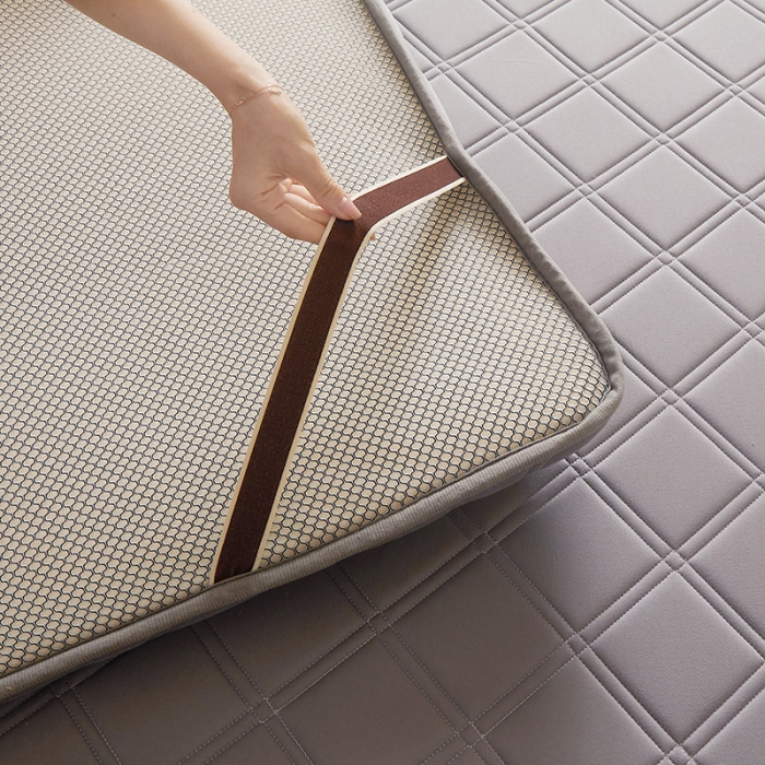 91家纺网 家纺一手货源 找家纺 (总) 丽诺床垫 2023新款乳胶三明治床垫4.5cm