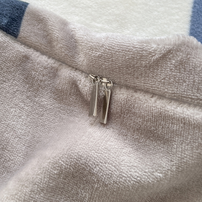 91家纺网 家纺一手货源 找家纺 爱上家居 2023新款牛奶绒保暖单被套 蓝格