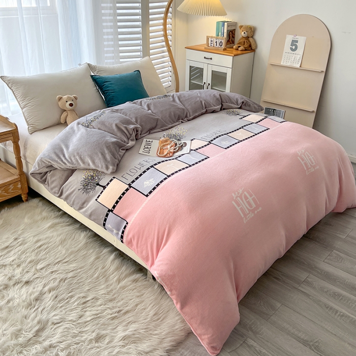 91家纺网 家纺一手货源 找家纺 爱上家居 2023新款牛奶绒保暖单被套 粉红日记
