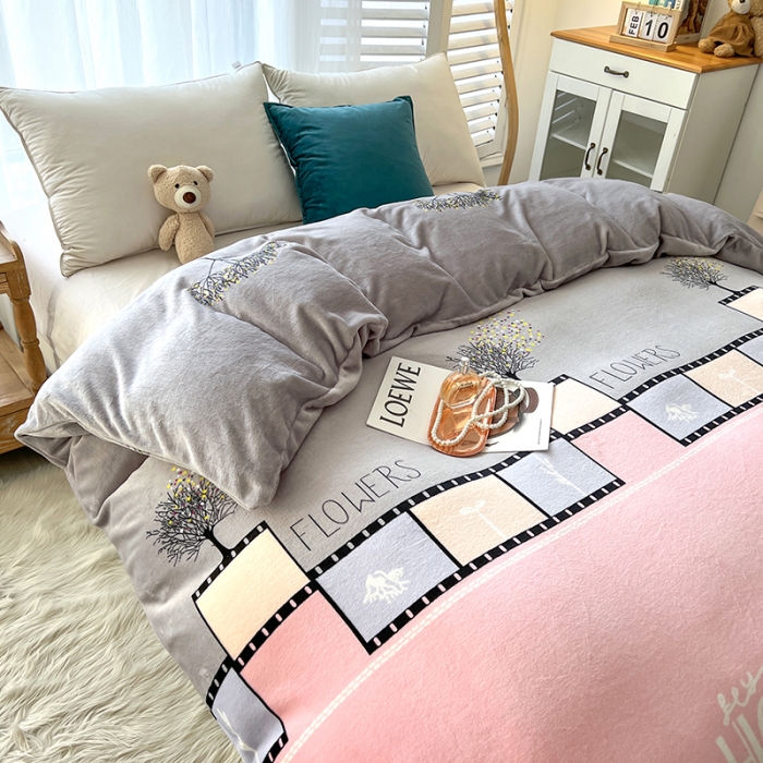 91家纺网 家纺一手货源 找家纺 爱上家居 2023新款牛奶绒保暖单被套 粉红日记