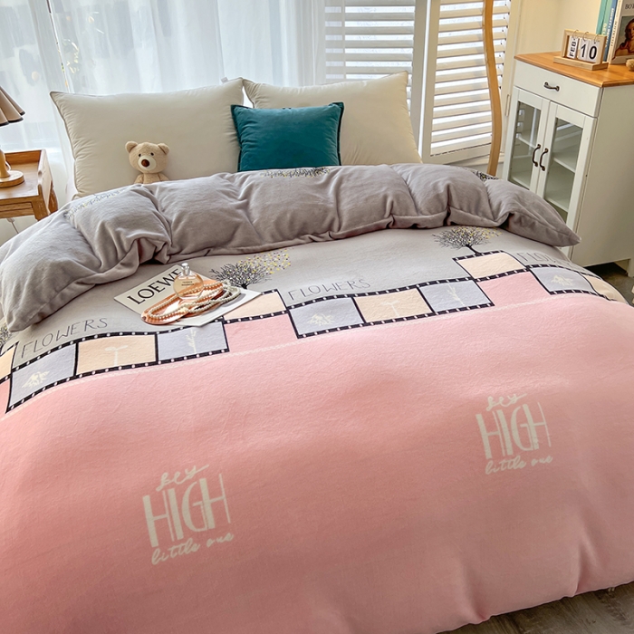 91家纺网 家纺一手货源 找家纺 爱上家居 2023新款牛奶绒保暖单被套 粉红日记