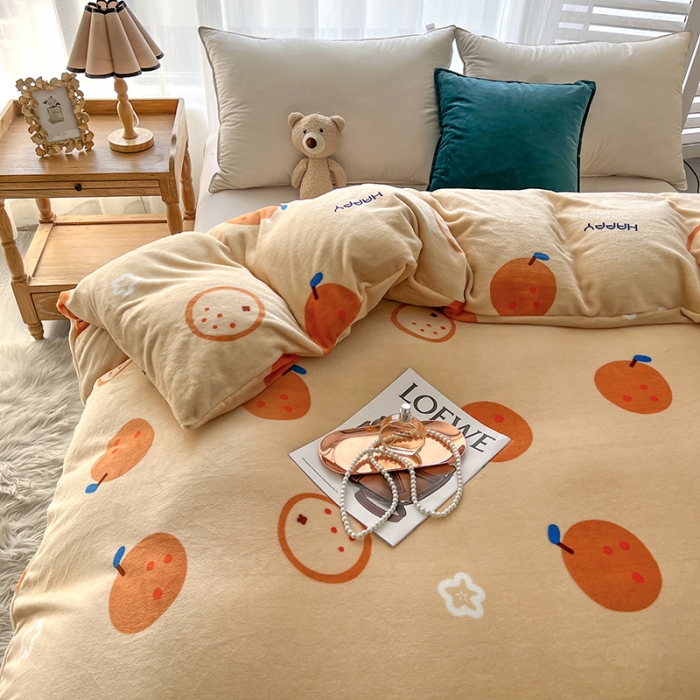 91家纺网 家纺一手货源 找家纺 爱上家居 2023新款牛奶绒保暖单被套 小橘子