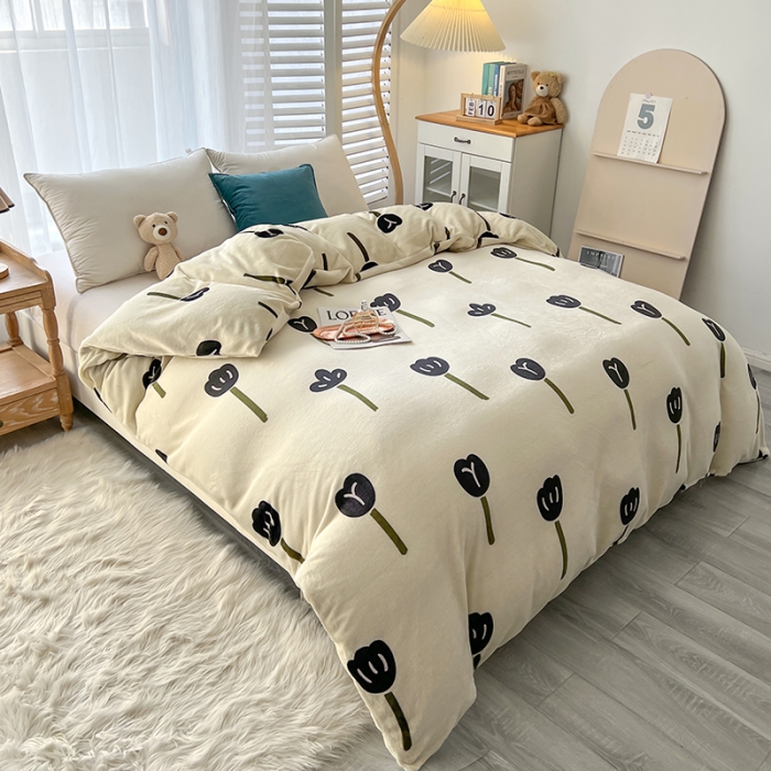 91家纺网 家纺一手货源 找家纺 爱上家居 2023新款牛奶绒保暖单被套 幸运花