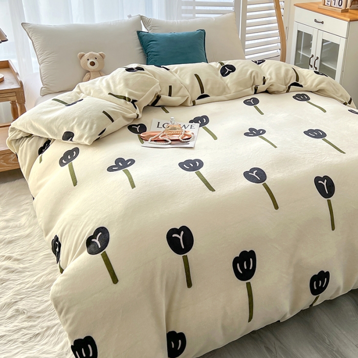 91家纺网 家纺一手货源 找家纺 爱上家居 2023新款牛奶绒保暖单被套 幸运花