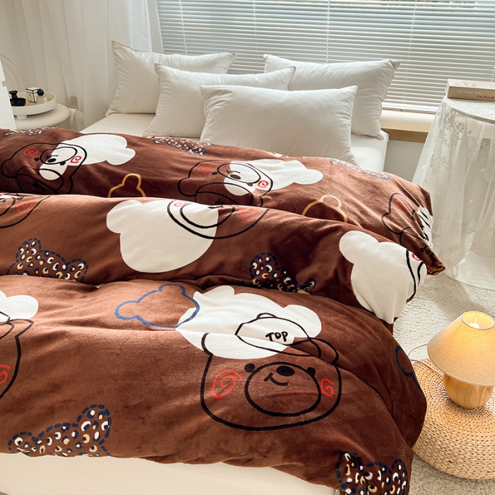 91家纺网 家纺一手货源 找家纺 爱上家居 2023新款牛奶绒保暖单被套 潮熊