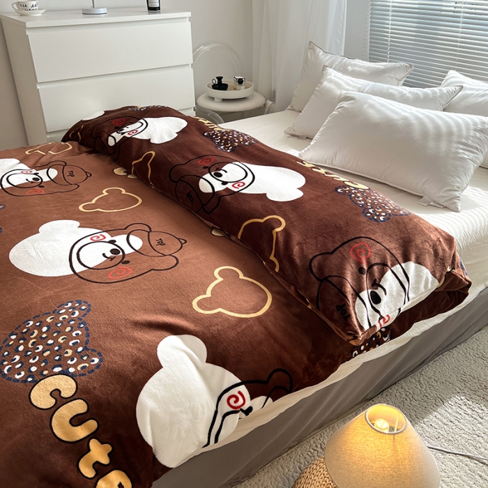 91家纺网 家纺一手货源 找家纺 爱上家居 2023新款牛奶绒保暖单被套 潮熊