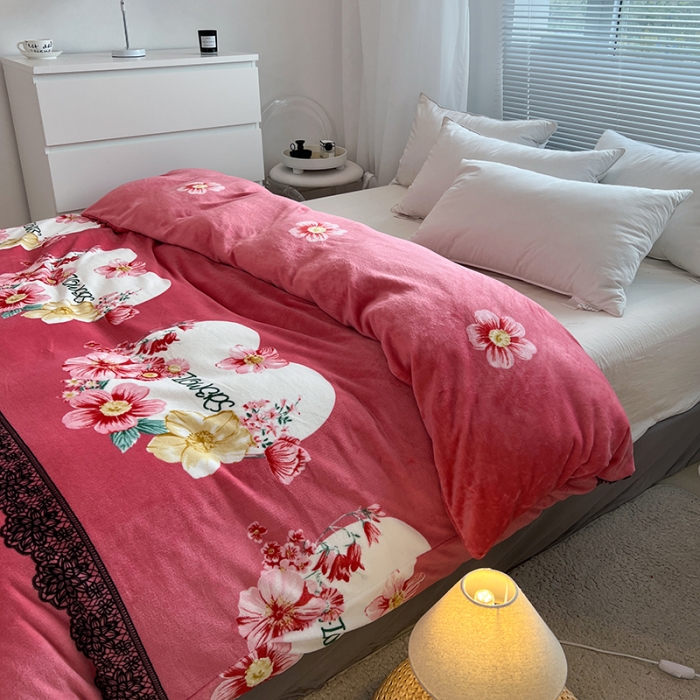 91家纺网 家纺一手货源 找家纺 爱上家居 2023新款牛奶绒保暖单被套 浮光