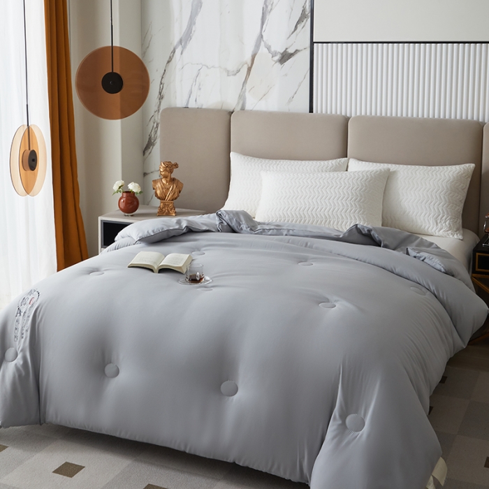 91家纺网 家纺一手货源 找家纺 爱宝被业 2025新款亲肤棉被被子被芯系列 灰色