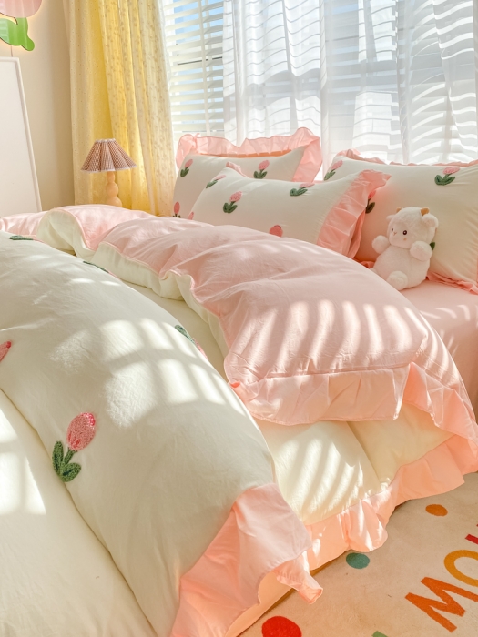 91家纺网 家纺一手货源 找家纺 AB家纺2023新款韩版水洗棉毛巾绣四件套-郁金香系列 郁金香白-玉