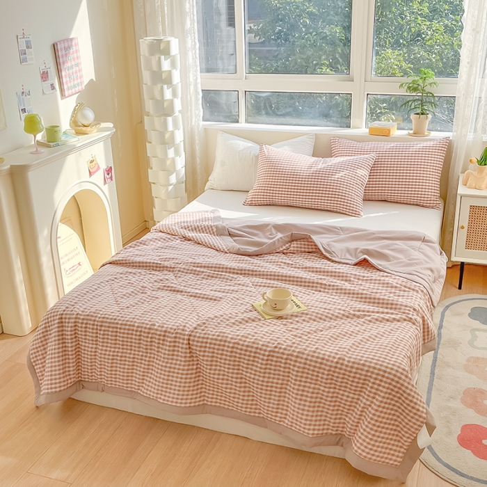 91家纺网 家纺一手货源 找家纺 慕尚 2025新款无印风夏被 英伦格