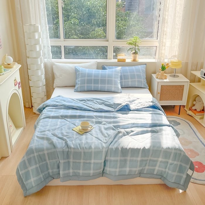 91家纺网 家纺一手货源 找家纺 慕尚 2025新款无印风夏被 棋盘格蓝