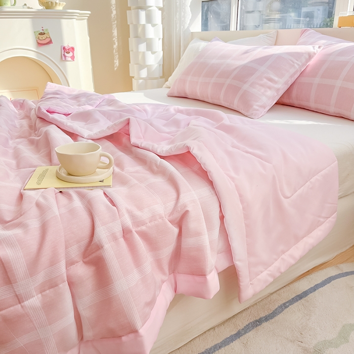 91家纺网 家纺一手货源 找家纺 慕尚 2025新款无印风夏被 蜜粉格