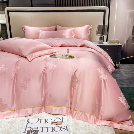 91家纺网 家纺一手货源 找家纺 （总）经年 2023年潮流熊60S贡缎提花水洗真丝天丝四件套