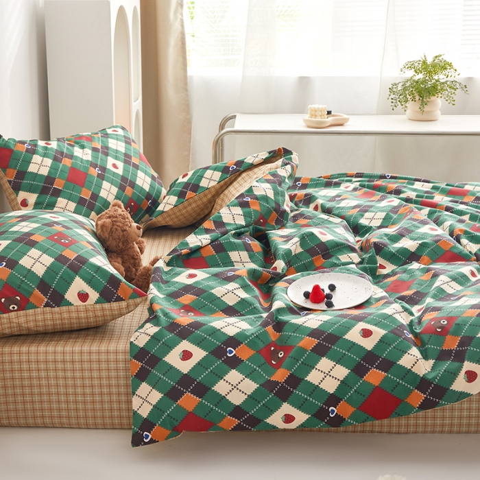 91家纺网 家纺一手货源 找家纺 绫韵家纺 2023新款全棉13772ins小清新印花纯棉四件套 菱格熊