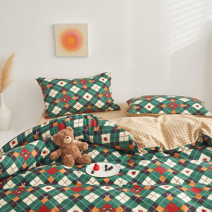 91家纺网 家纺一手货源 找家纺 绫韵家纺 2023新款全棉13772ins小清新印花纯棉四件套 菱格熊