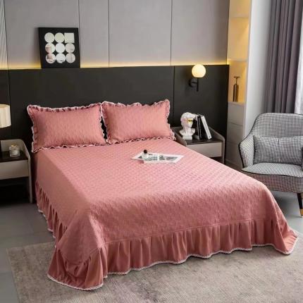 91家纺网 家纺一手货源 找家纺 （总）希朵家纺 2023新款夹棉纯色简约床盖床裙三件套