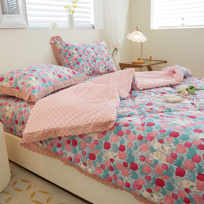 91家纺网 家纺一手货源 找家纺 一米阳光 2023新款纯棉蕾丝豆豆被被子被芯 乖乖兔