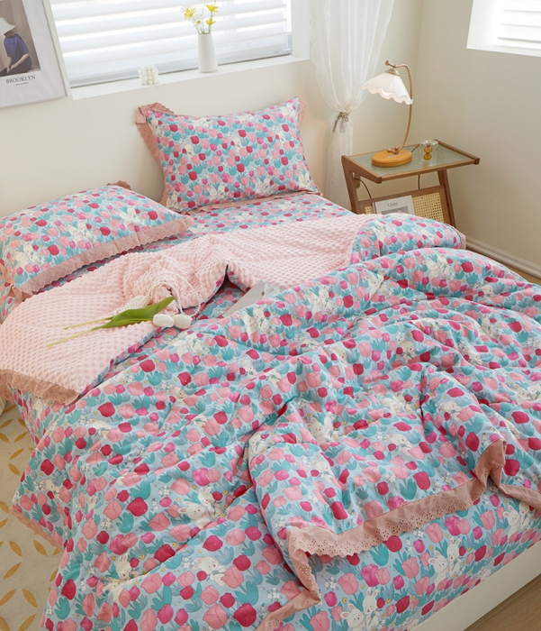 91家纺网 家纺一手货源 找家纺 一米阳光 2023新款纯棉蕾丝豆豆被被子被芯 乖乖兔