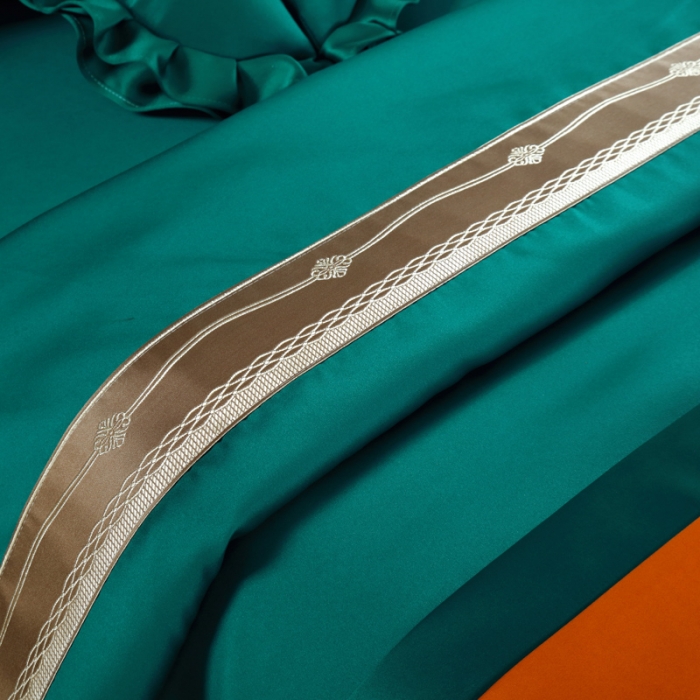 91家纺网 家纺一手货源 找家纺 莉人坊 2023新款贵妃缎织带 香水伊人 贵妃缎黛绿 香水伊人床罩