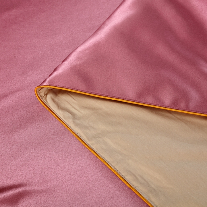 91家纺网 家纺一手货源 找家纺 莉人坊 2023新款贵妃缎织带 香水伊人 贵妃缎红色 香水伊人床罩