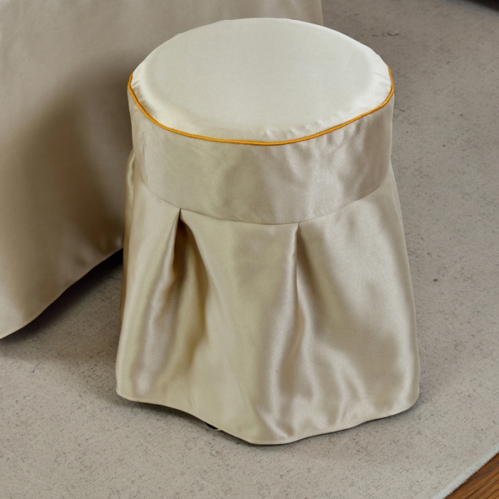 91家纺网 家纺一手货源 找家纺 莉人坊 2023新款贵妃缎织带 香水伊人 贵妃缎米黄 香水伊人床罩