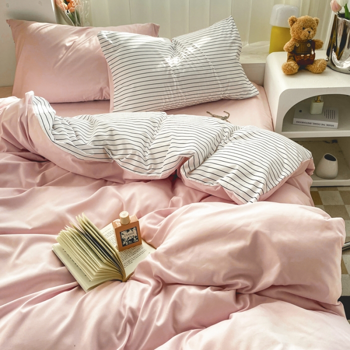 91家纺网 家纺一手货源 找家纺 雨帆家纺 2023新款条纹ins风四件套 粉条纹