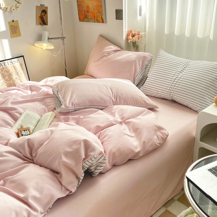 91家纺网 家纺一手货源 找家纺 雨帆家纺 2023新款条纹ins风四件套 粉条纹