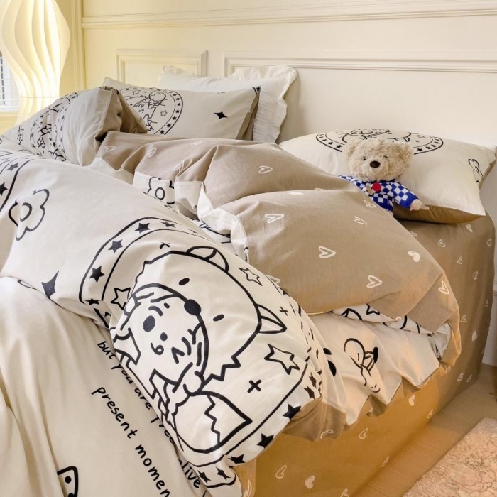 91家纺网 家纺一手货源 找家纺 金丝鸟家纺 2023新款舒适柔软双版全棉斜纹四季可用四件套 加油女孩