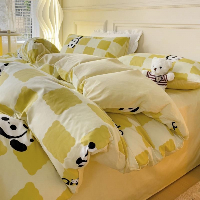 91家纺网 家纺一手货源 找家纺 金丝鸟家纺 2023新款舒适柔软双版全棉斜纹四季可用四件套 宝宝熊黄