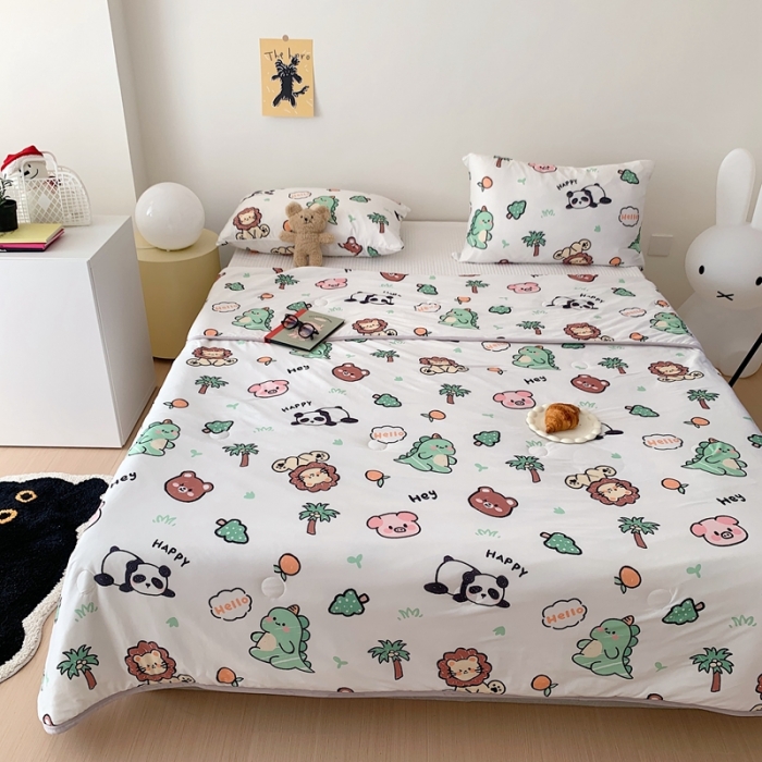 91家纺网 家纺一手货源 找家纺 星期八 2023新款卡通针织棉大豆夏被 动物乐园