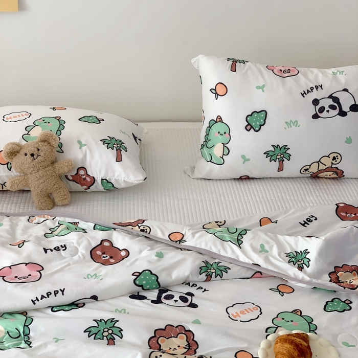 91家纺网 家纺一手货源 找家纺 星期八 2023新款卡通针织棉大豆夏被 动物乐园