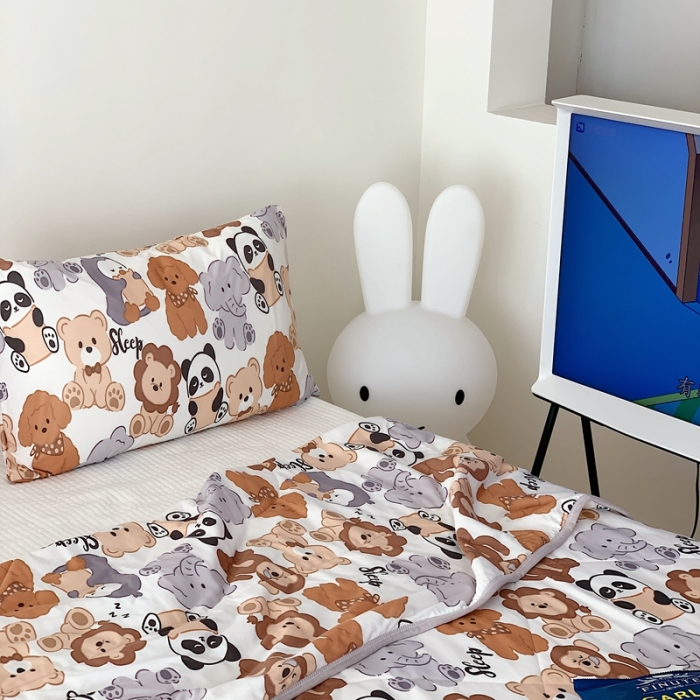 91家纺网 家纺一手货源 找家纺 星期八 2023新款卡通针织棉大豆夏被 动物世界