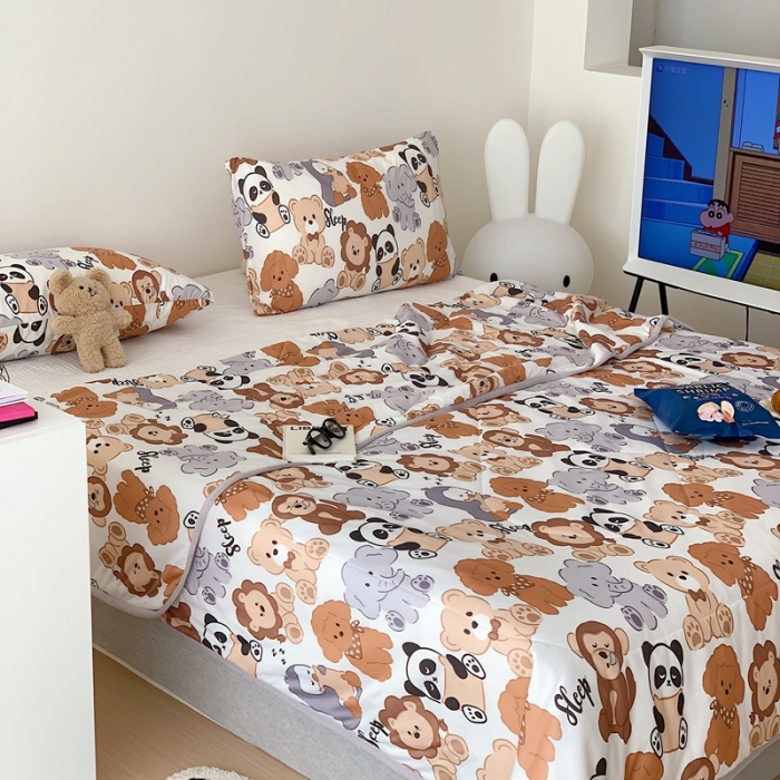 91家纺网 家纺一手货源 找家纺 星期八 2023新款卡通针织棉大豆夏被 动物世界