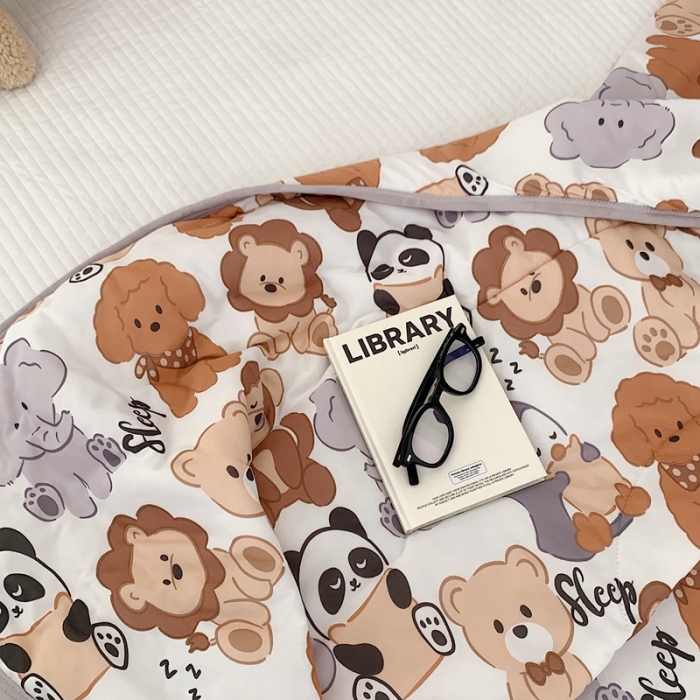 91家纺网 家纺一手货源 找家纺 星期八 2023新款卡通针织棉大豆夏被 动物世界