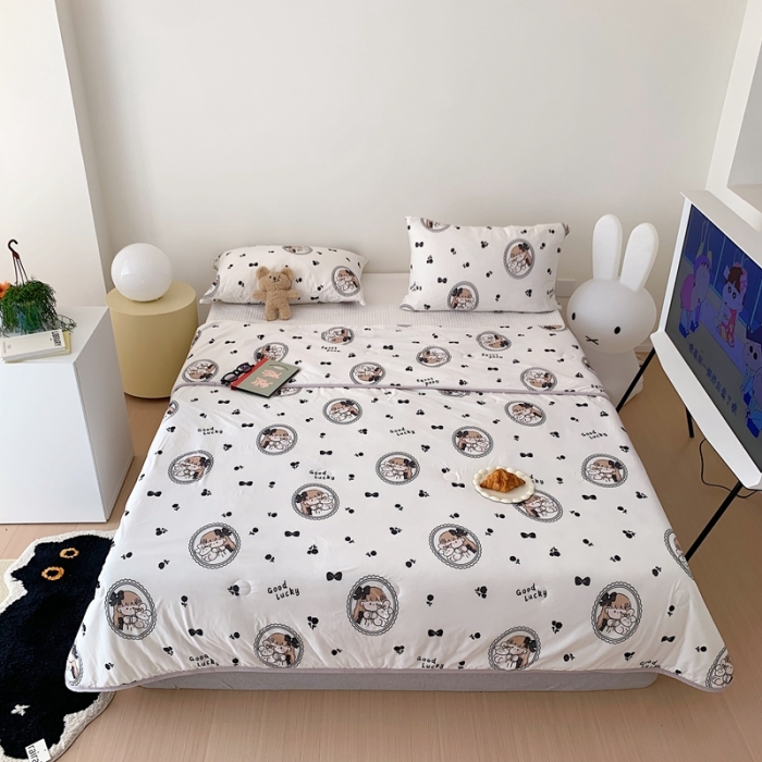 91家纺网 家纺一手货源 找家纺 星期八 2023新款卡通针织棉大豆夏被 蝴蝶结女孩