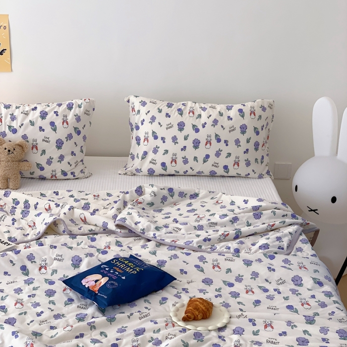 91家纺网 家纺一手货源 找家纺 星期八 2023新款卡通针织棉大豆夏被 龙猫花花