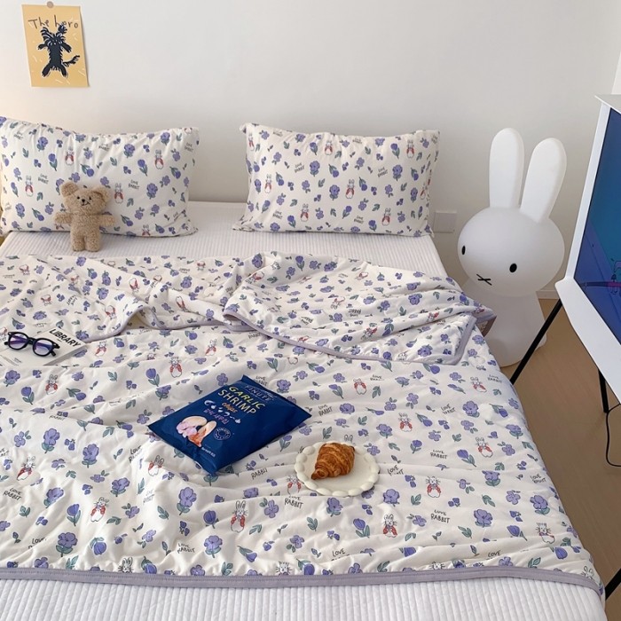 91家纺网 家纺一手货源 找家纺 星期八 2023新款卡通针织棉大豆夏被 龙猫花花