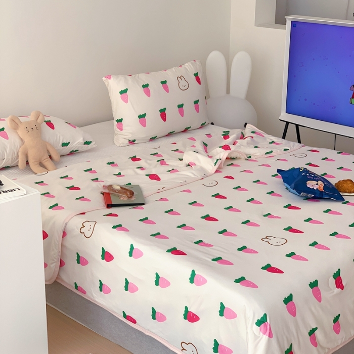 91家纺网 家纺一手货源 找家纺 星期八 2023新款卡通针织棉大豆夏被 萝卜兔