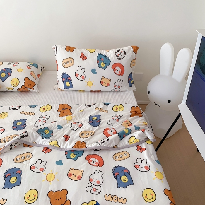 91家纺网 家纺一手货源 找家纺 星期八 2023新款卡通针织棉大豆夏被 萌宠乐园