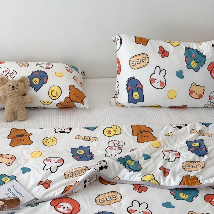 91家纺网 家纺一手货源 找家纺 星期八 2023新款卡通针织棉大豆夏被 萌宠乐园