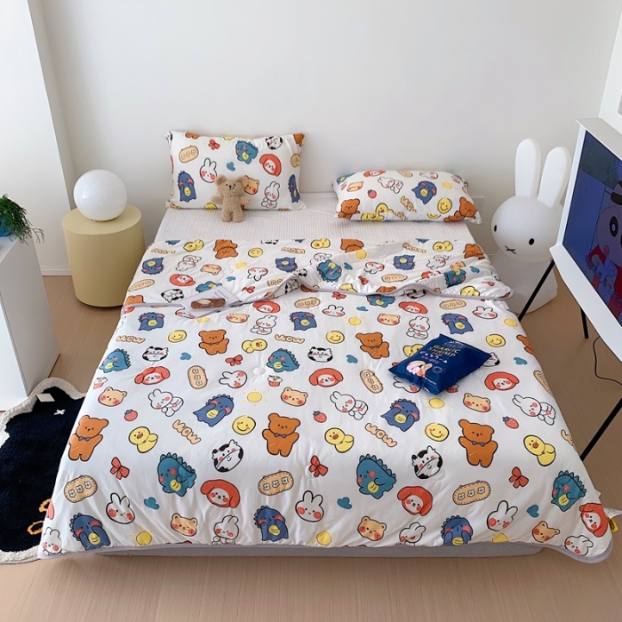 91家纺网 家纺一手货源 找家纺 星期八 2023新款卡通针织棉大豆夏被 萌宠乐园