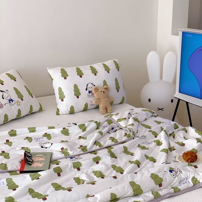 91家纺网 家纺一手货源 找家纺 星期八 2023新款卡通针织棉大豆夏被 树林狗狗