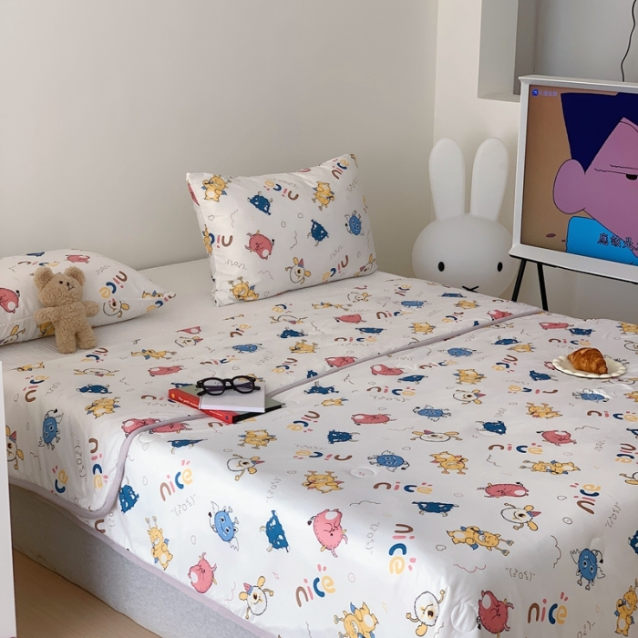 91家纺网 家纺一手货源 找家纺 星期八 2023新款卡通针织棉大豆夏被 小怪兽