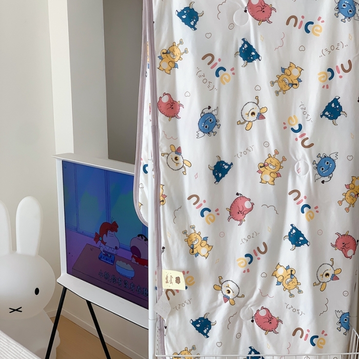 91家纺网 家纺一手货源 找家纺 星期八 2023新款卡通针织棉大豆夏被 小怪兽