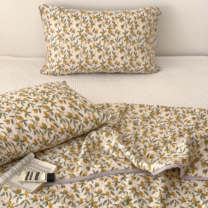 91家纺网 家纺一手货源 找家纺 星期八 2023新款卡通针织棉大豆夏被 小青柠