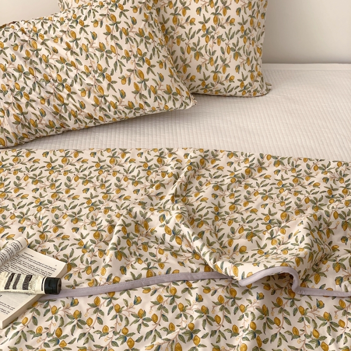 91家纺网 家纺一手货源 找家纺 星期八 2023新款卡通针织棉大豆夏被 小青柠