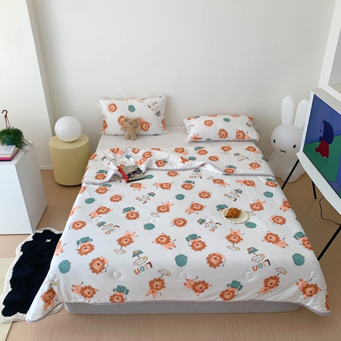 91家纺网 家纺一手货源 找家纺 星期八 2023新款卡通针织棉大豆夏被 小狮子