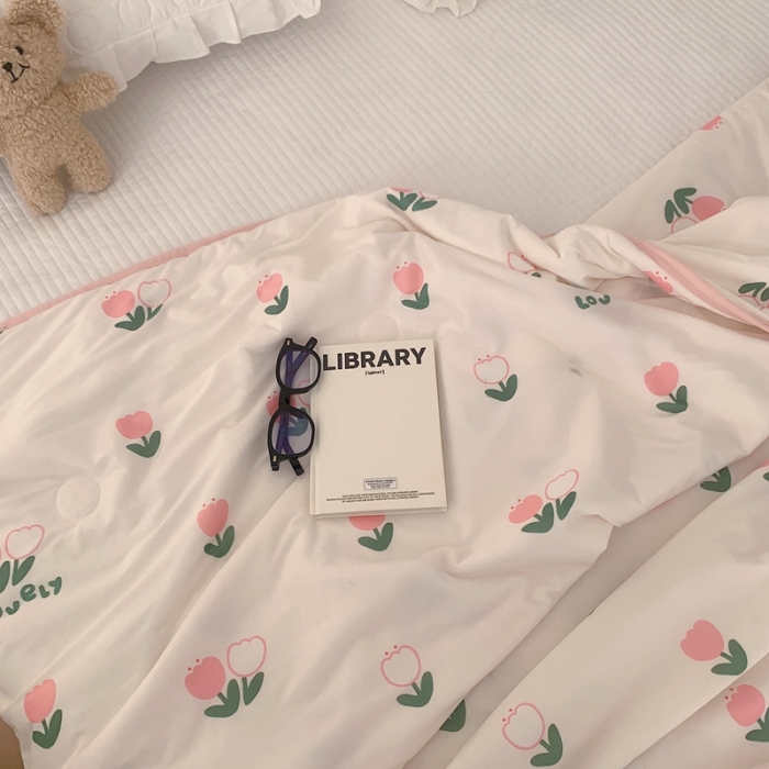 91家纺网 家纺一手货源 找家纺 星期八 2023新款卡通针织棉大豆夏被 郁金香