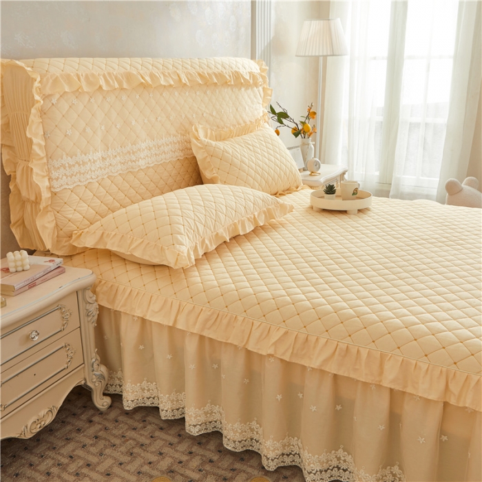 91家纺网 家纺一手货源 找家纺 十个点 2024新款全棉公主夹棉单床裙 米黄色