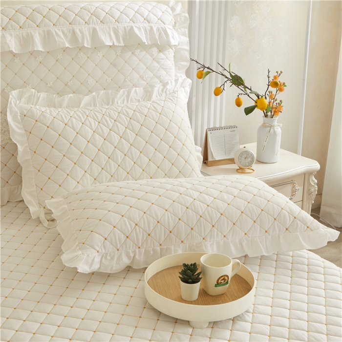 91家纺网 家纺一手货源 找家纺 十个点 2024新款全棉公主夹棉床裙四件套 白色